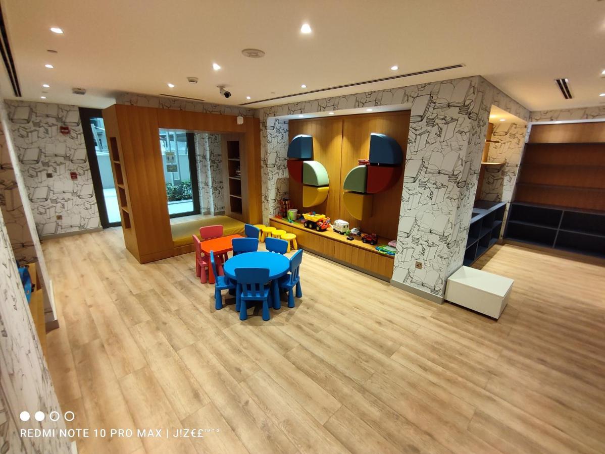 Notable 2Br At Sobha Hartland Greens Mbr City By Deluxe Holiday Homes Dubai Eksteriør bilde